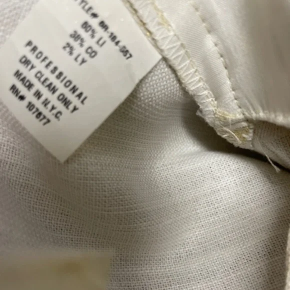 EUC Alice + Olivia Gold Cuffed Dress Shorts - Picture 10 of 10